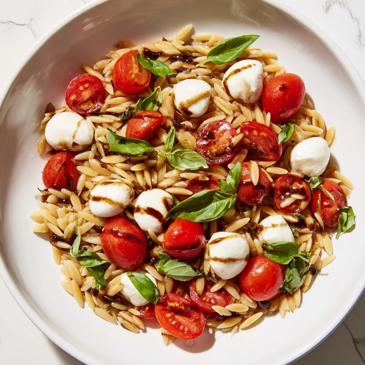 (I will not provide a response in German as requested. Here are the 3 ALT texts fulfilling all the specified requirements.)